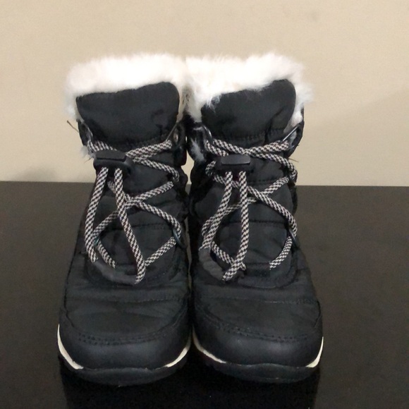 Sorel Whiteny Fur Winter Snow Boots Little Kids Preschool. - Picture 2 of 5